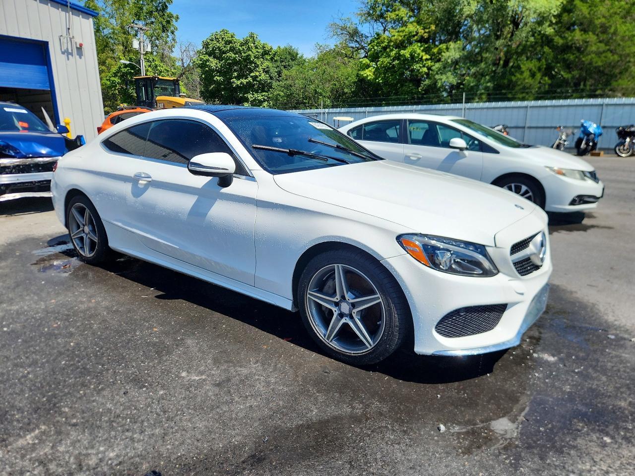 2017 Mercedes-Benz C 300 4Matic - zdjęcie 4