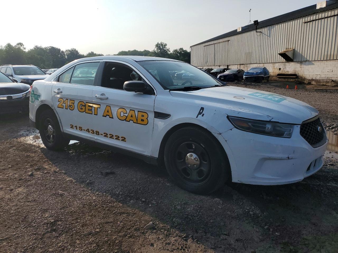 2018 Ford Taurus Police Interceptor - zdjęcie 4