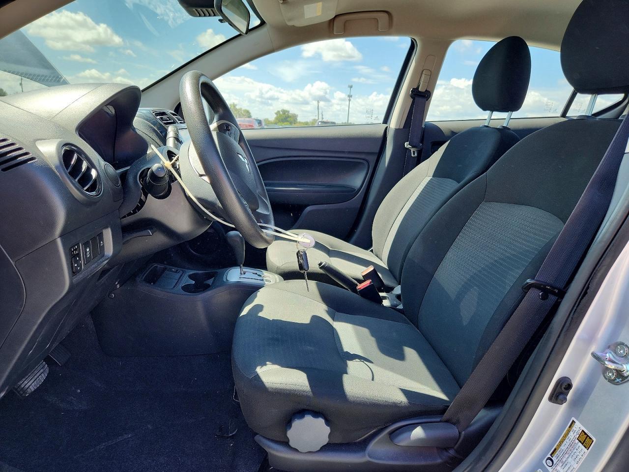 2024 Mitsubishi Mirage G4 Es - zdjęcie 7
