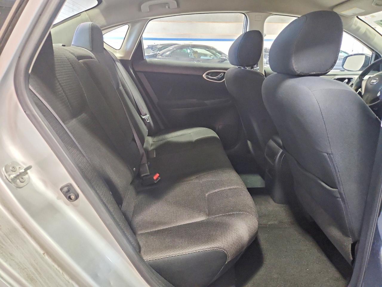 2013 Nissan Sentra S - zdjęcie 10