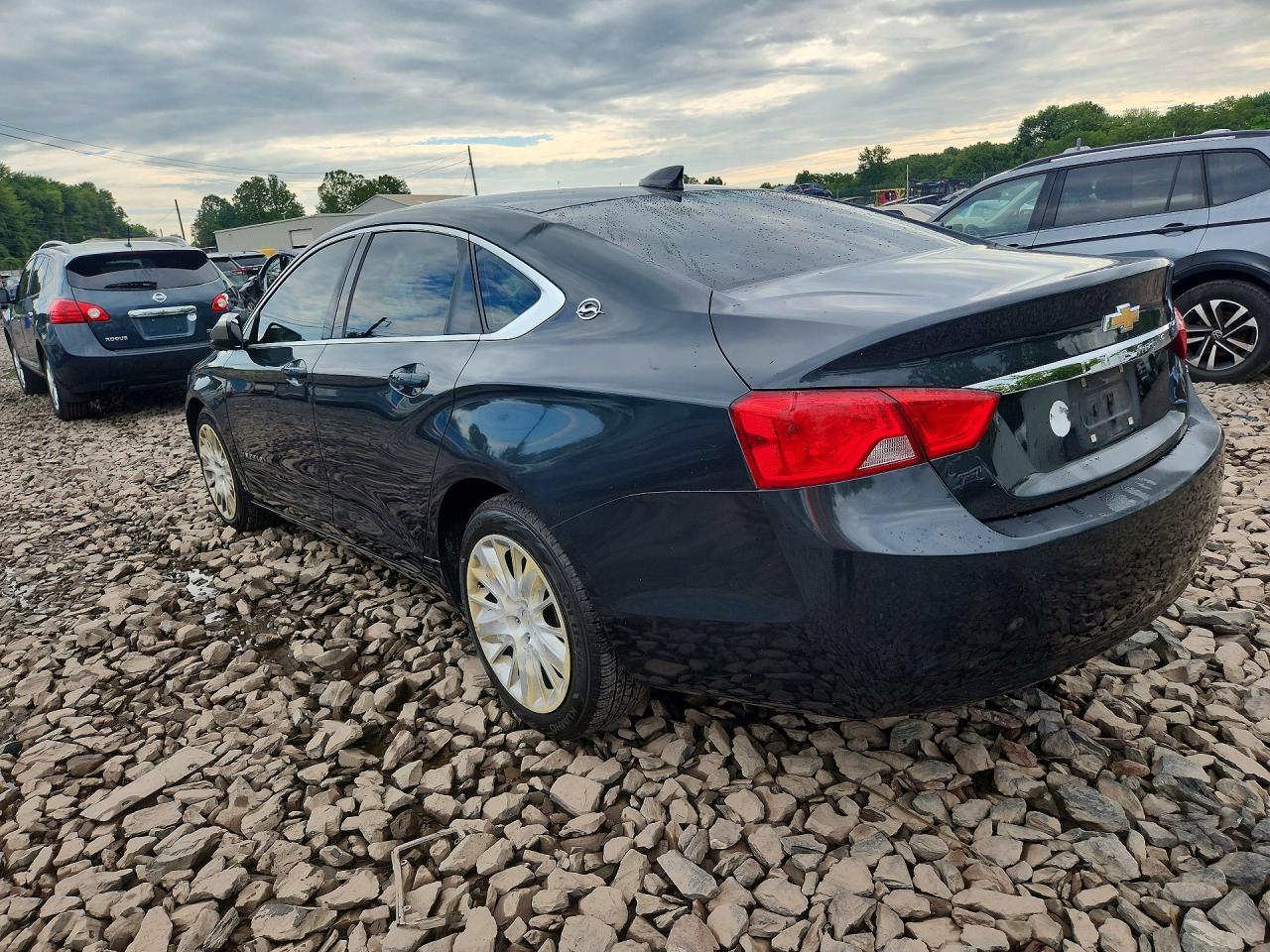 2015 Chevrolet Impala Ls - zdjęcie 2