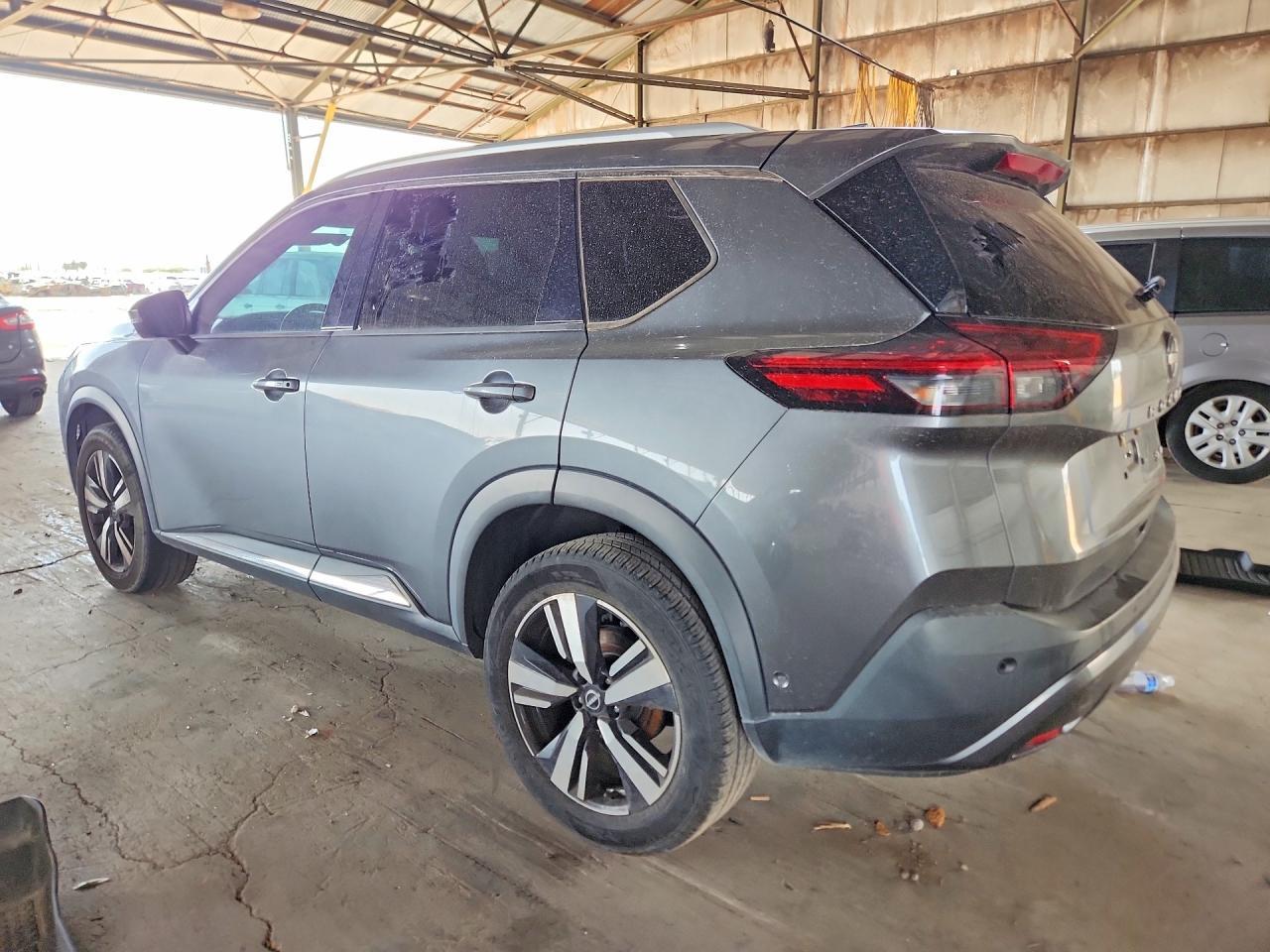 2023 Nissan Rogue Sl - zdjęcie 2