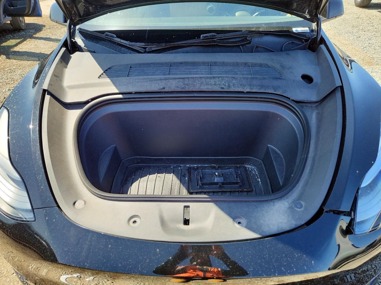 2024 Tesla Model Y - zdjęcie 12