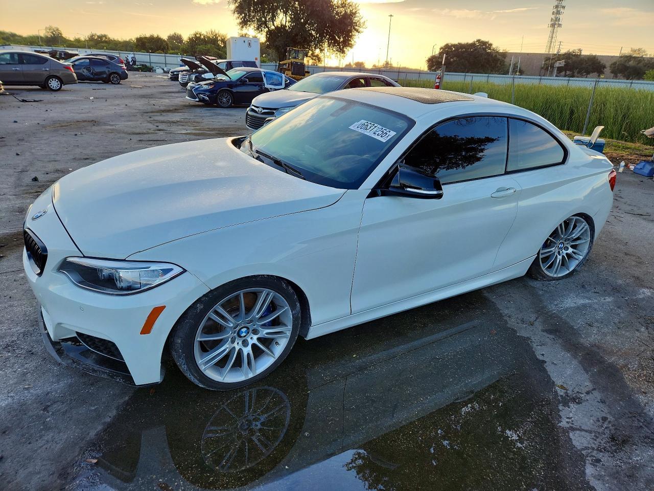 2015 BMW M235I - zdjęcie główne