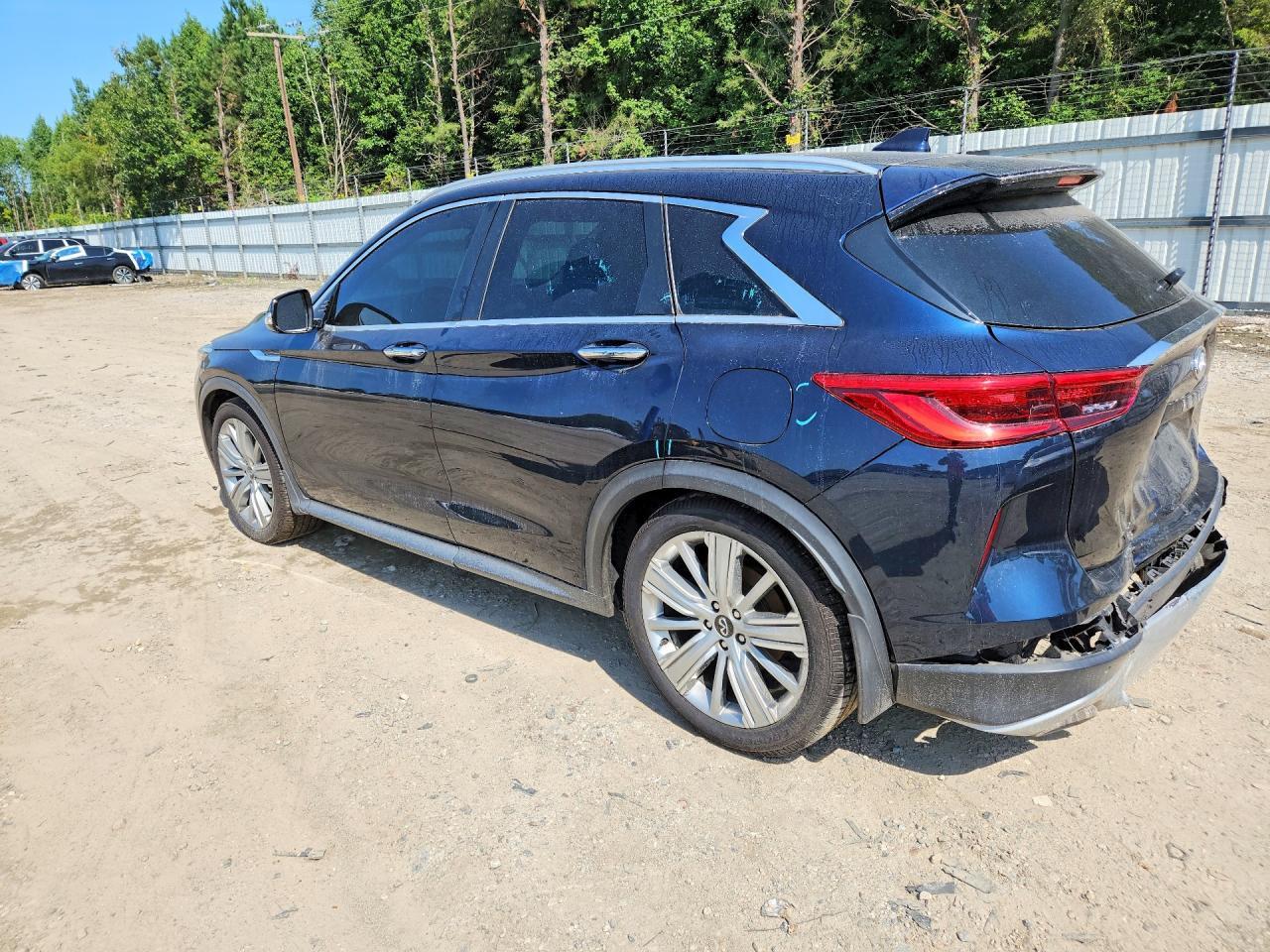 2021 Infiniti Qx50 Essential - zdjęcie 2