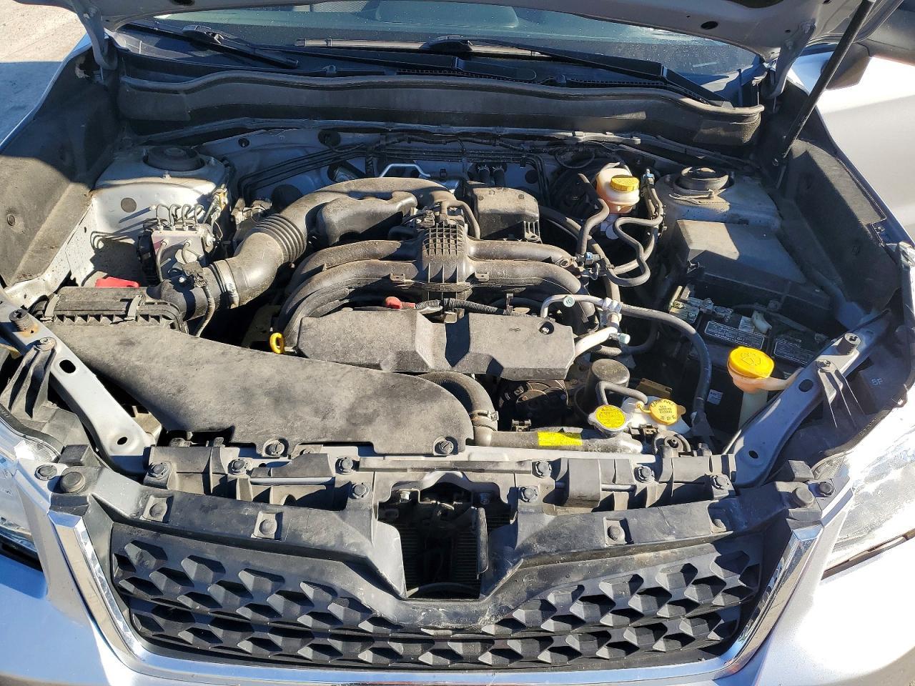 2014 Subaru Forester 2.5I - zdjęcie 12