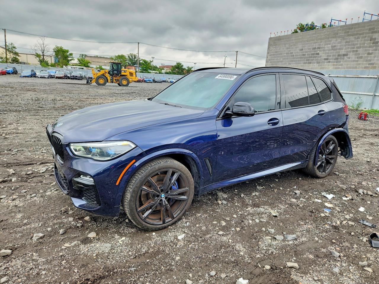2021 BMW X5 M - zdjęcie główne