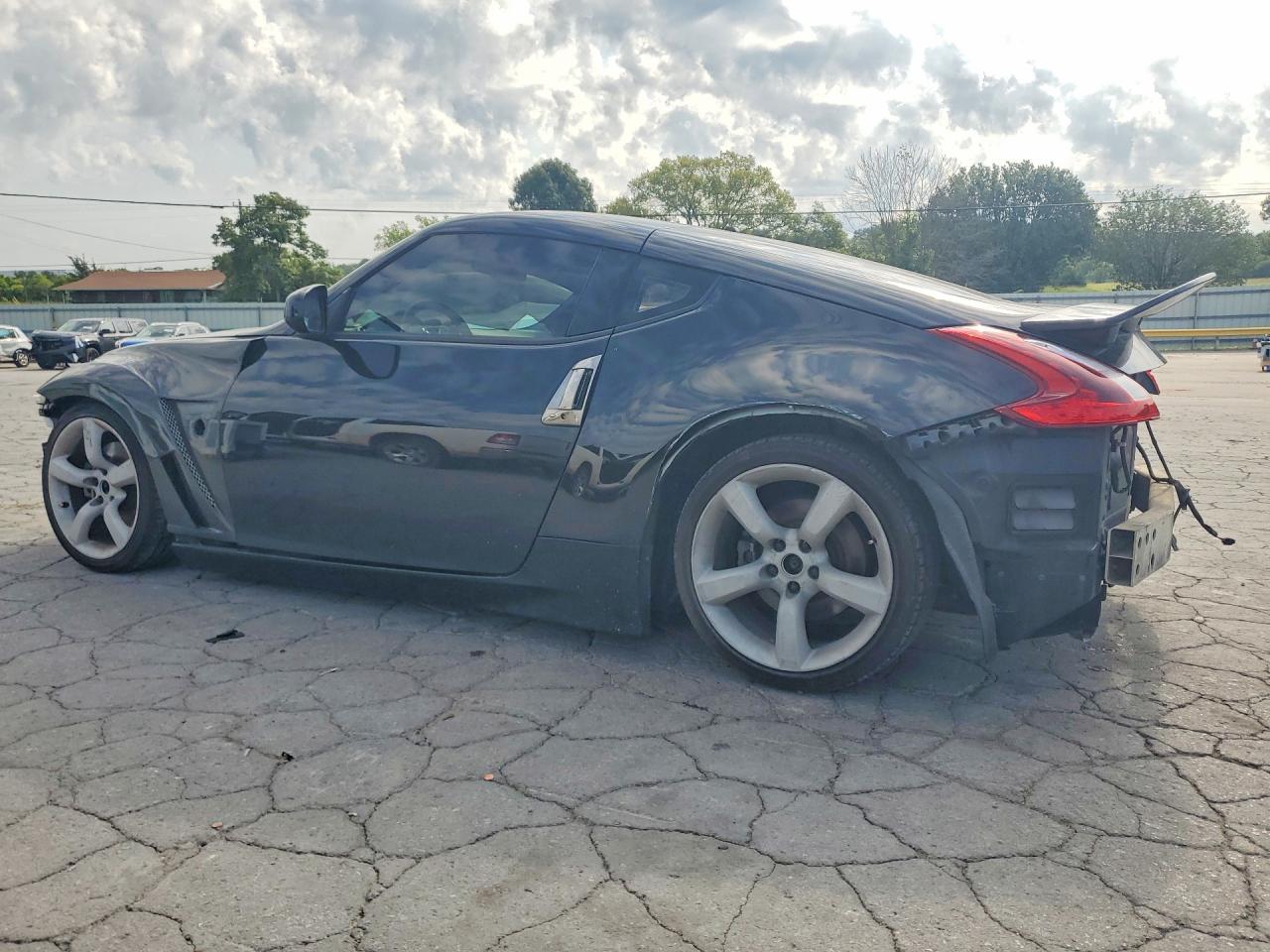 2018 Nissan 370Z Base - zdjęcie 2