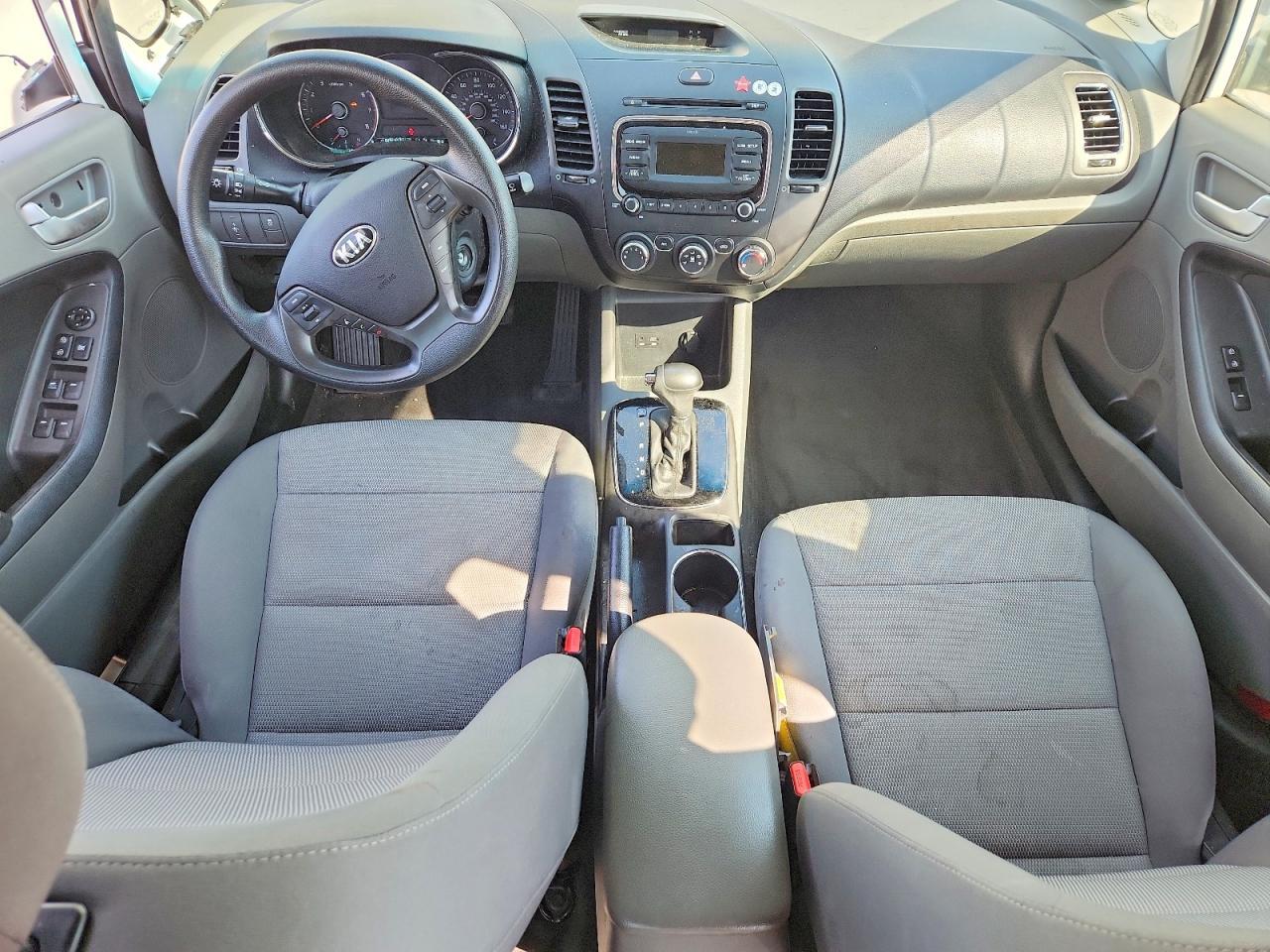 2017 Kia Forte Lx - zdjęcie 8