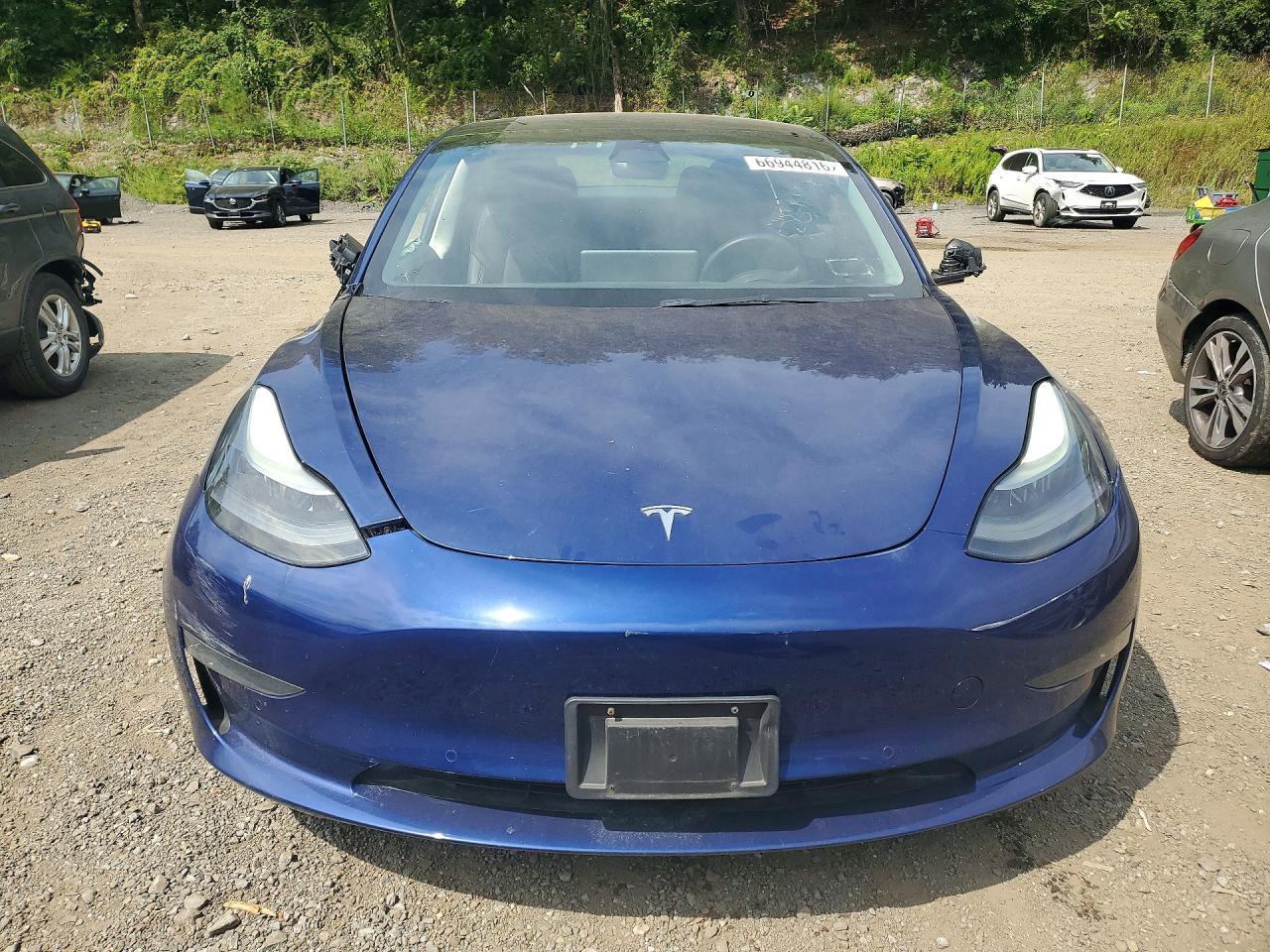 2022 Tesla Model 3 - zdjęcie 5