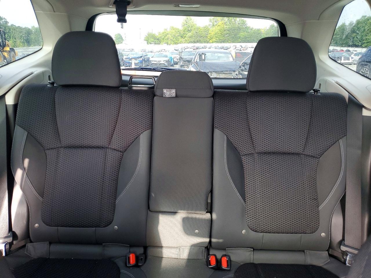 2021 Subaru Forester Premium - zdjęcie 10