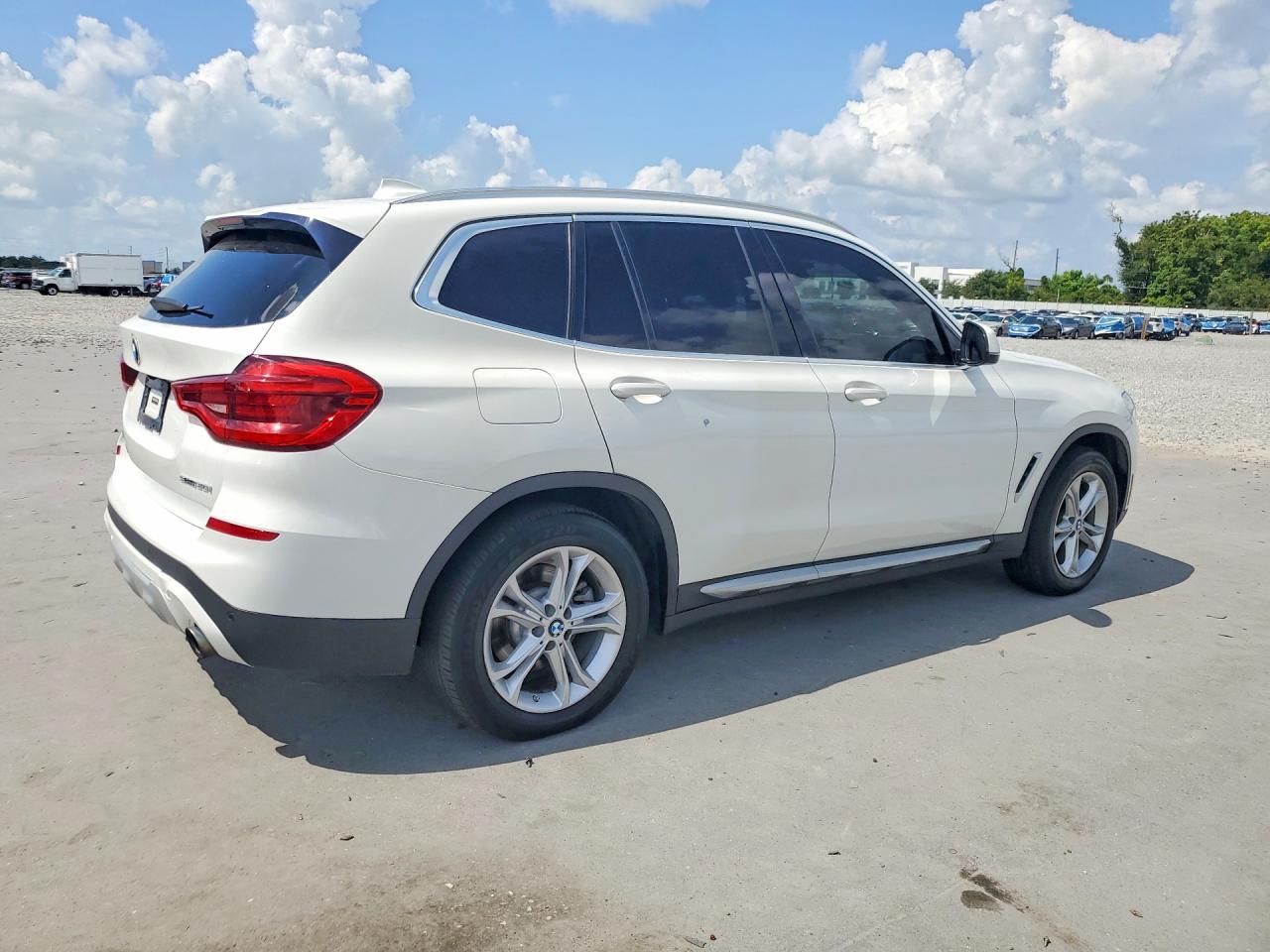 2020 BMW X3 Sdrive30I - zdjęcie 3