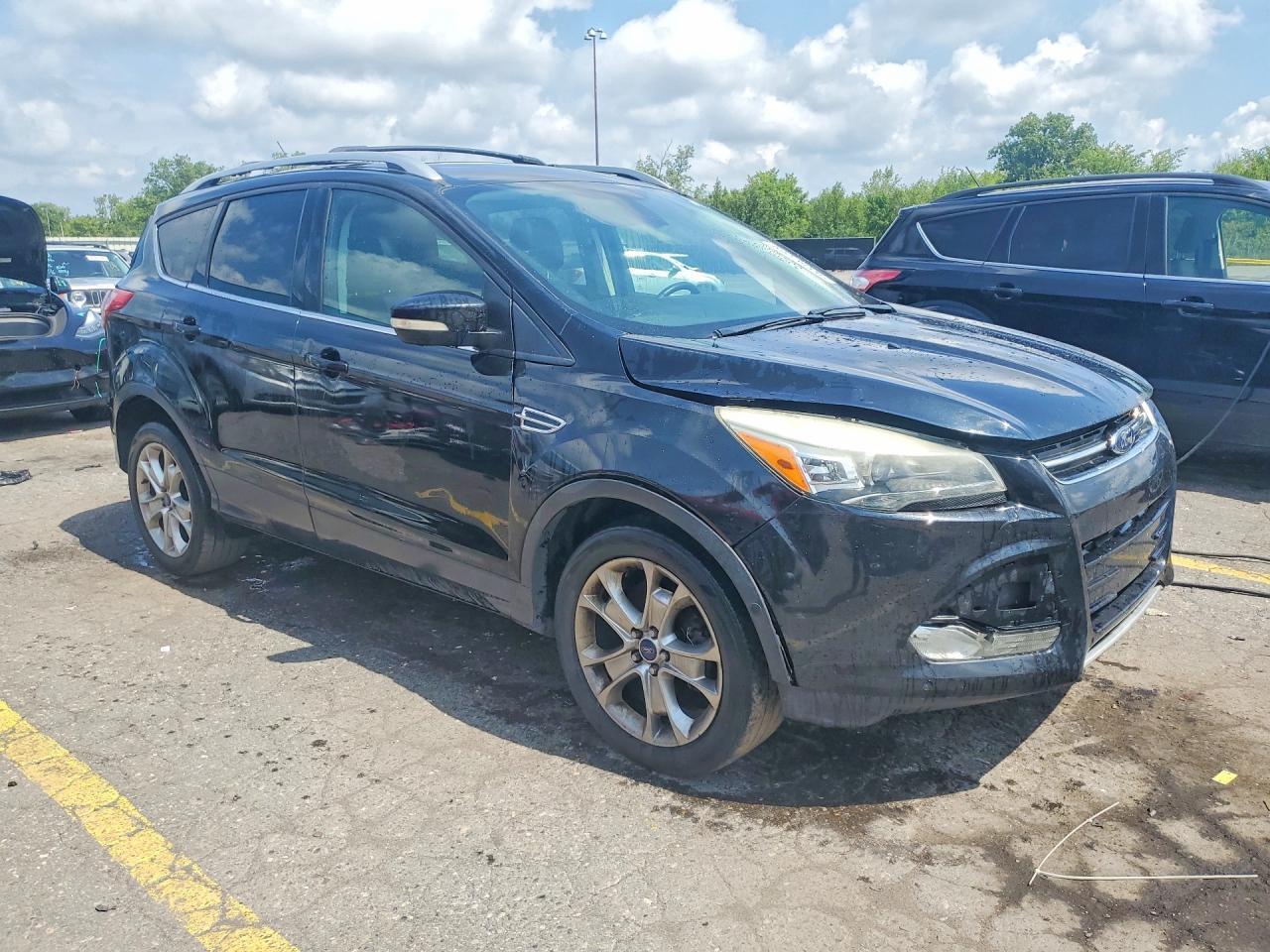 2015 Ford Escape Titanium - zdjęcie 4