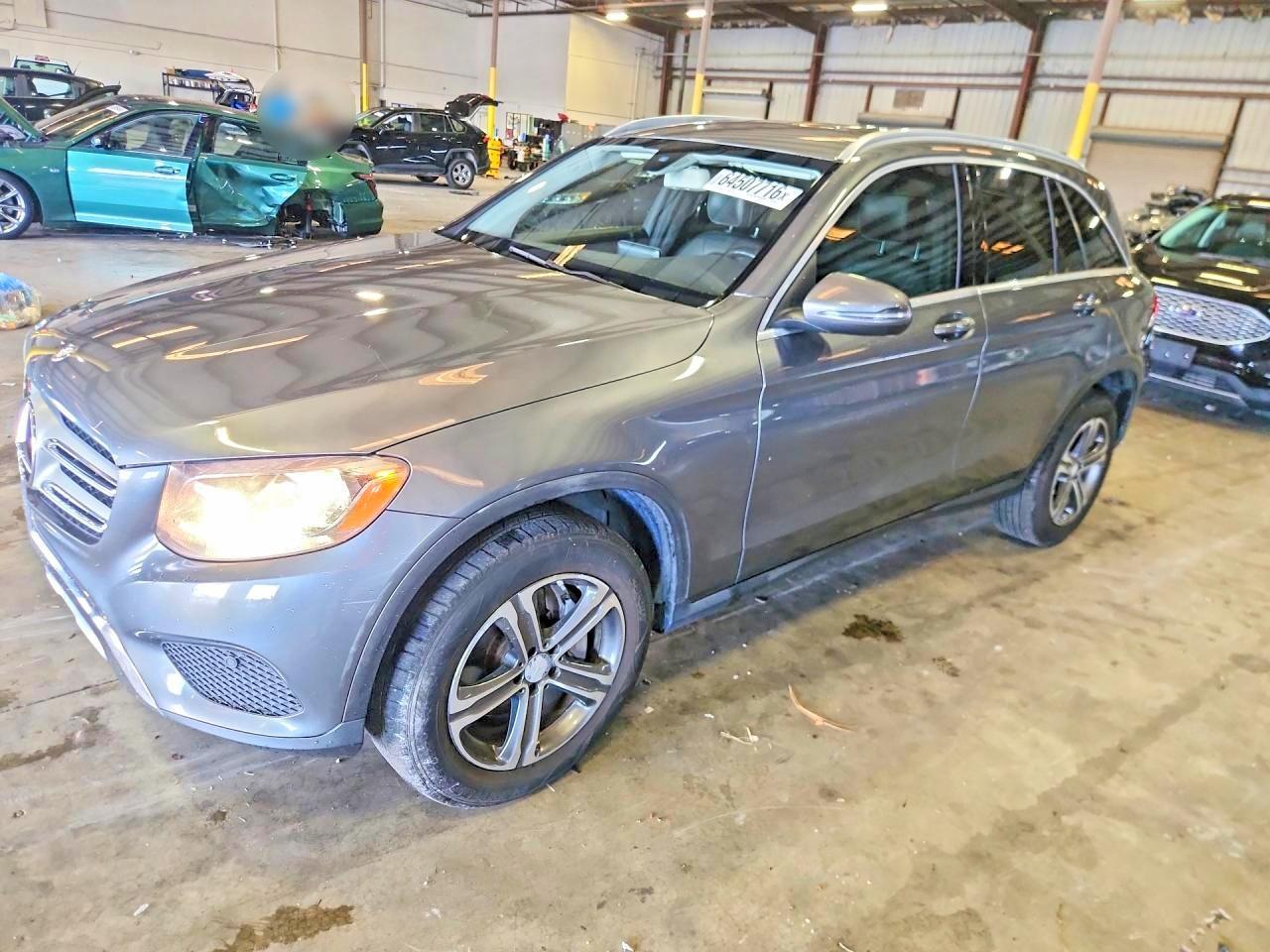 2016 Mercedes-Benz Glc 300 - zdjęcie główne