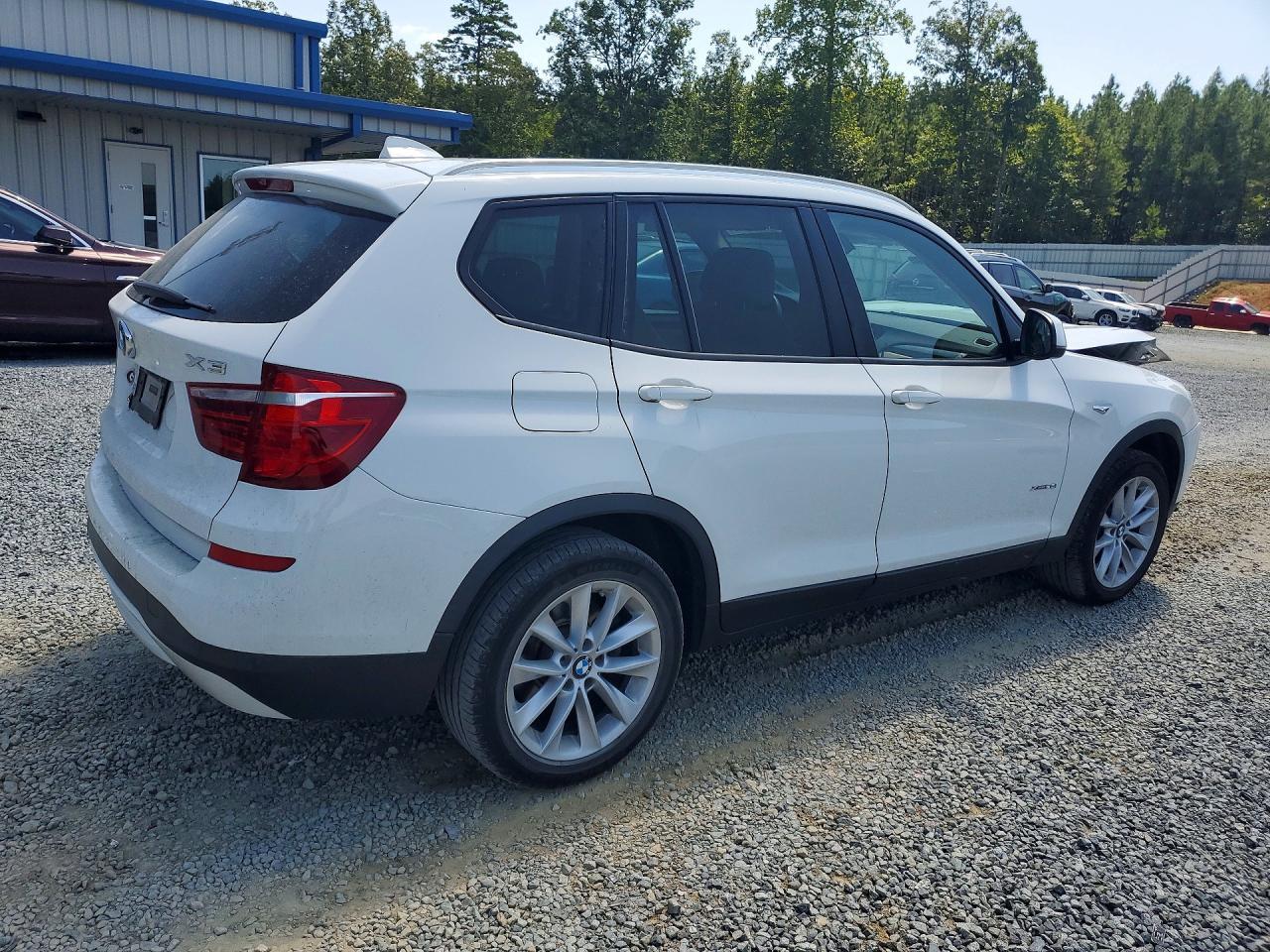 2016 BMW X3 xDrive28I - zdjęcie 3