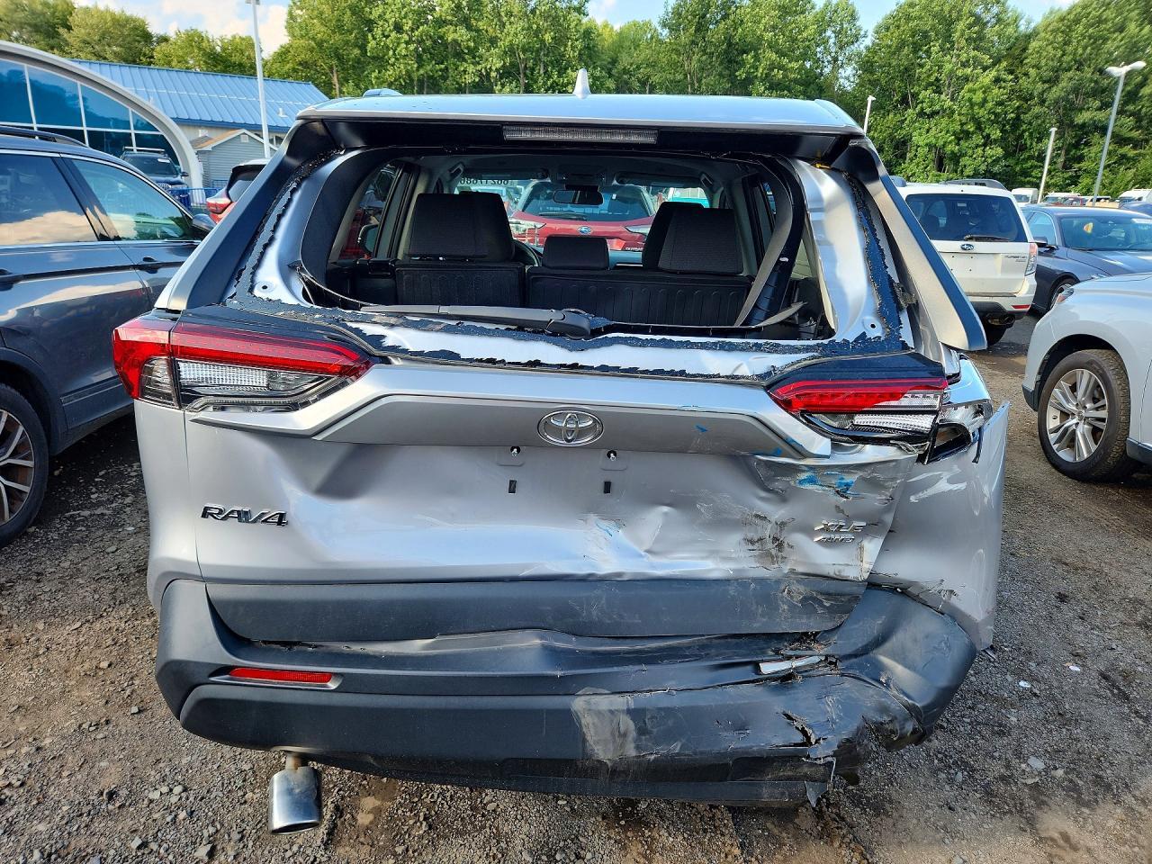 2024 Toyota Rav4 Xle - zdjęcie 6