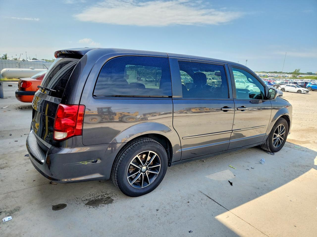 2015 Dodge Grand Caravan Sxt - zdjęcie 3