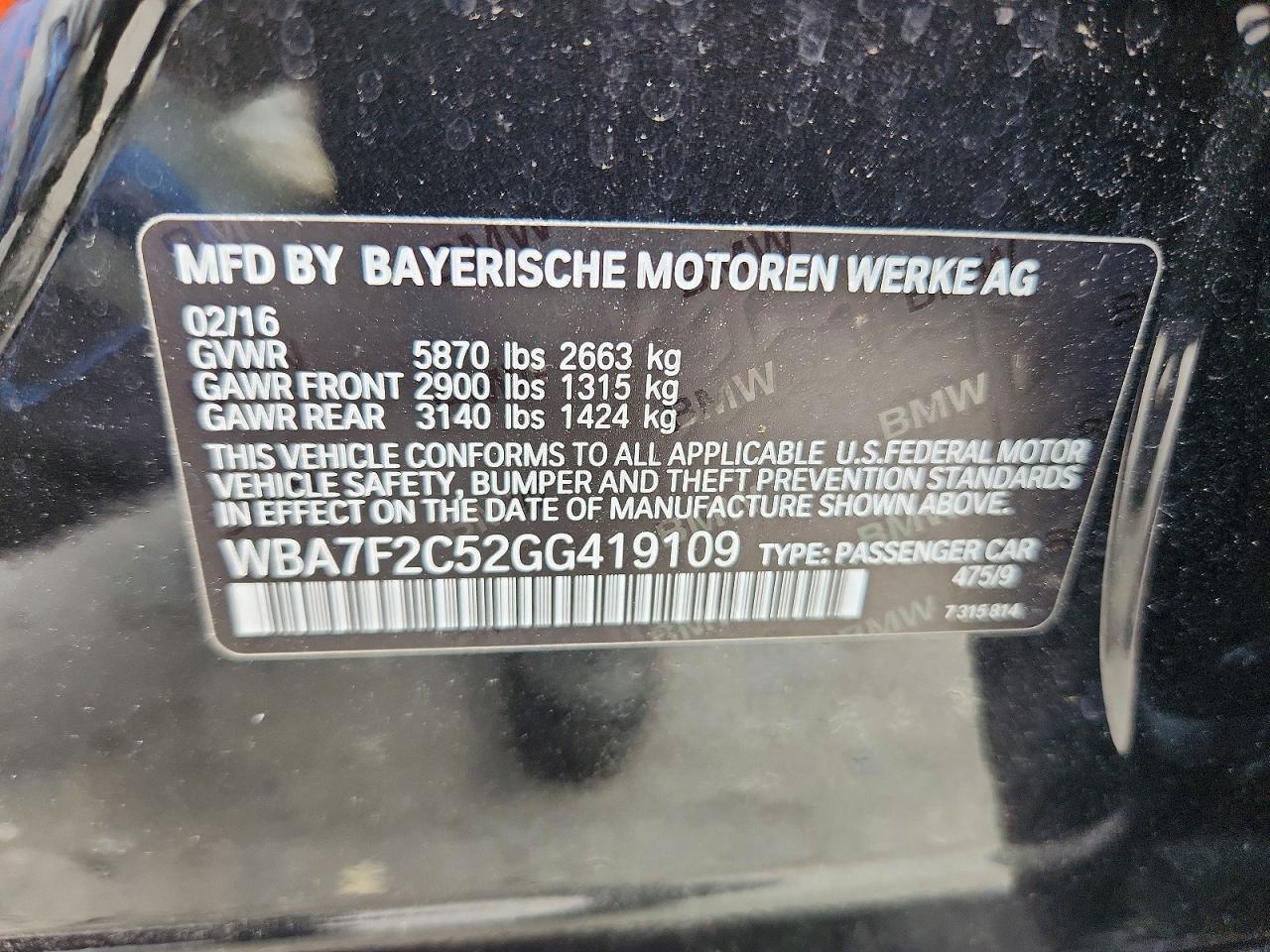 2016 BMW Seria 7 750i - zdjęcie 12