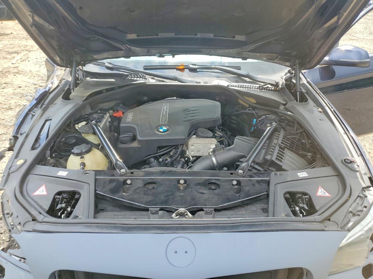 2016 BMW Seria 5 528i - zdjęcie 11