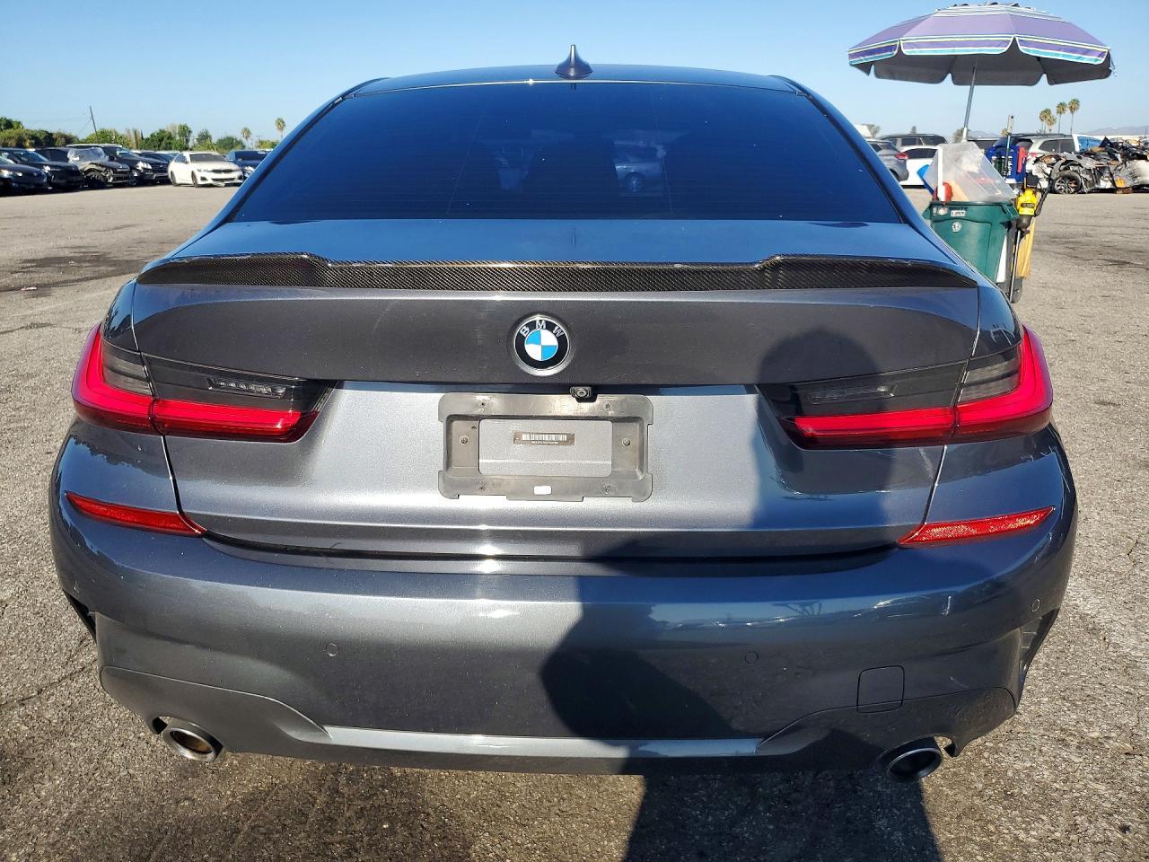 2019 BMW Seria 3 330i - zdjęcie 6