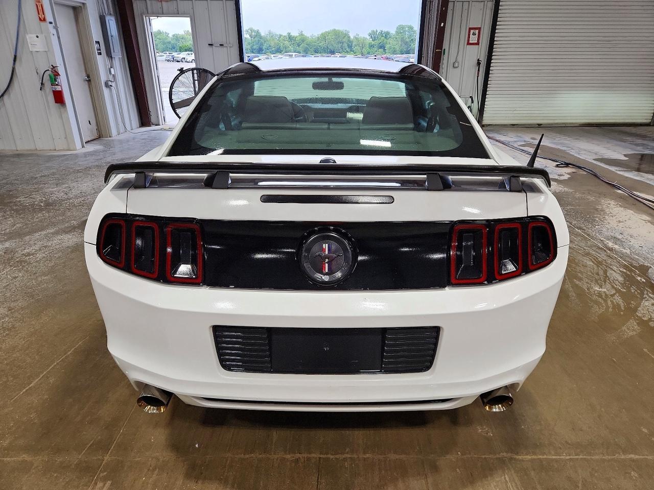 2014 Ford Mustang - zdjęcie 6
