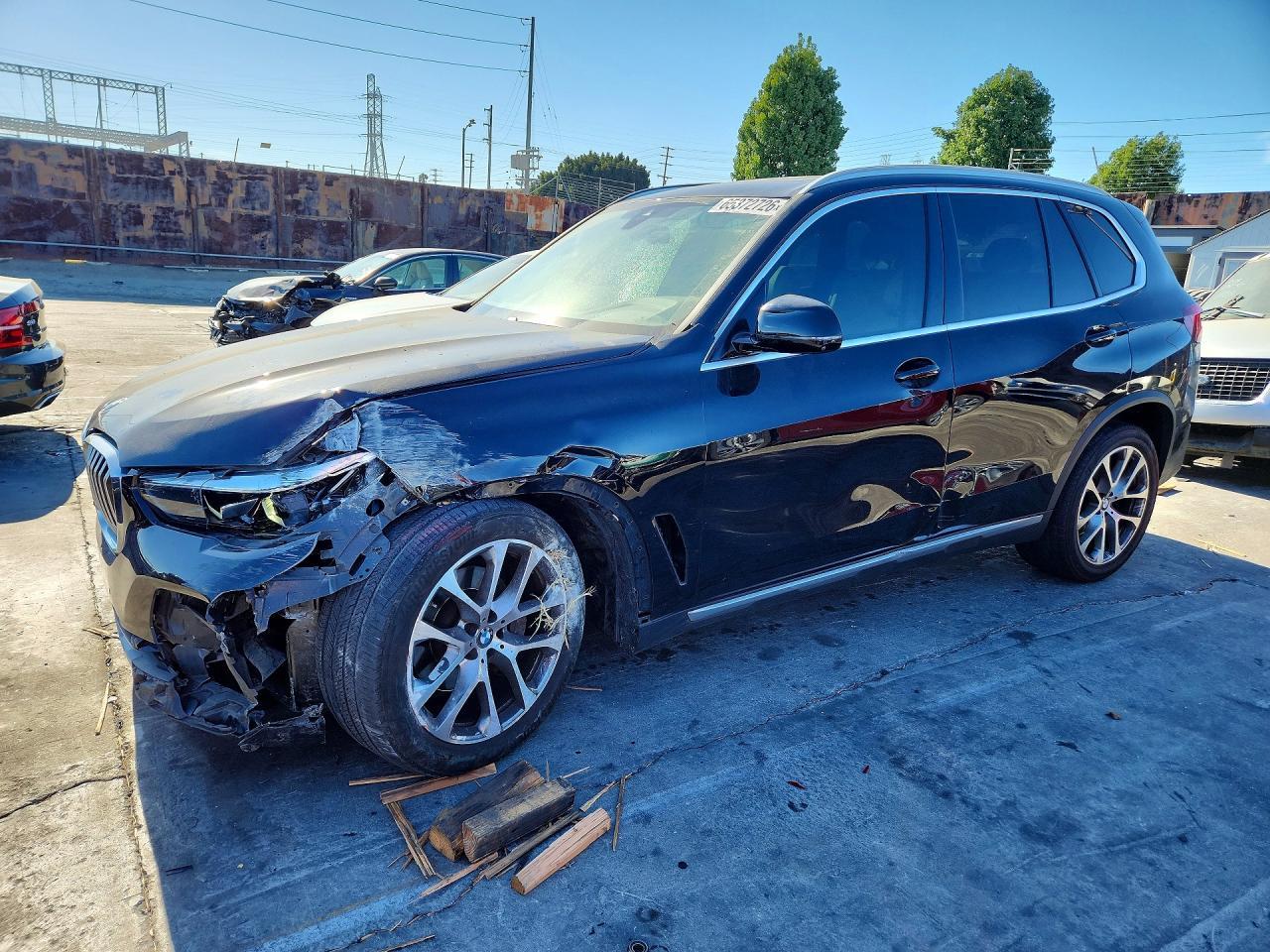 2022 BMW X5 xDrive40I - zdjęcie główne