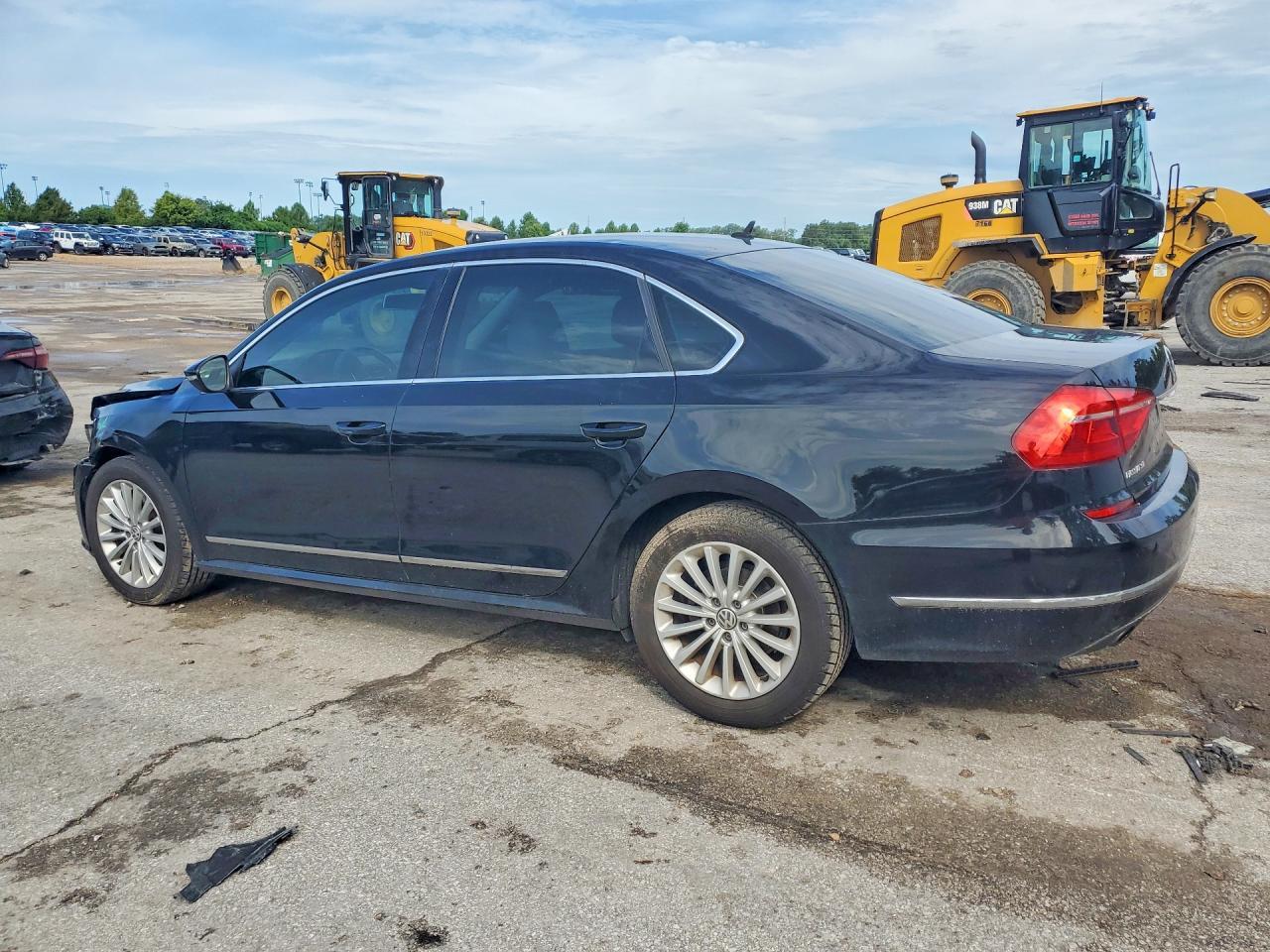 2016 Volkswagen Passat Se - zdjęcie 2