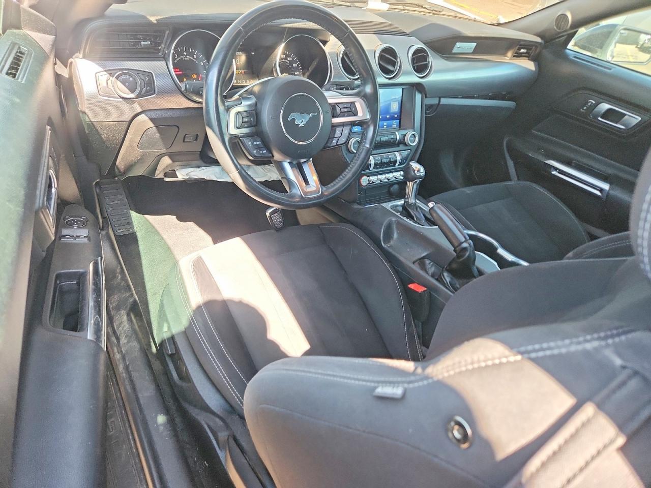 2022 Ford Mustang Gt - zdjęcie 8