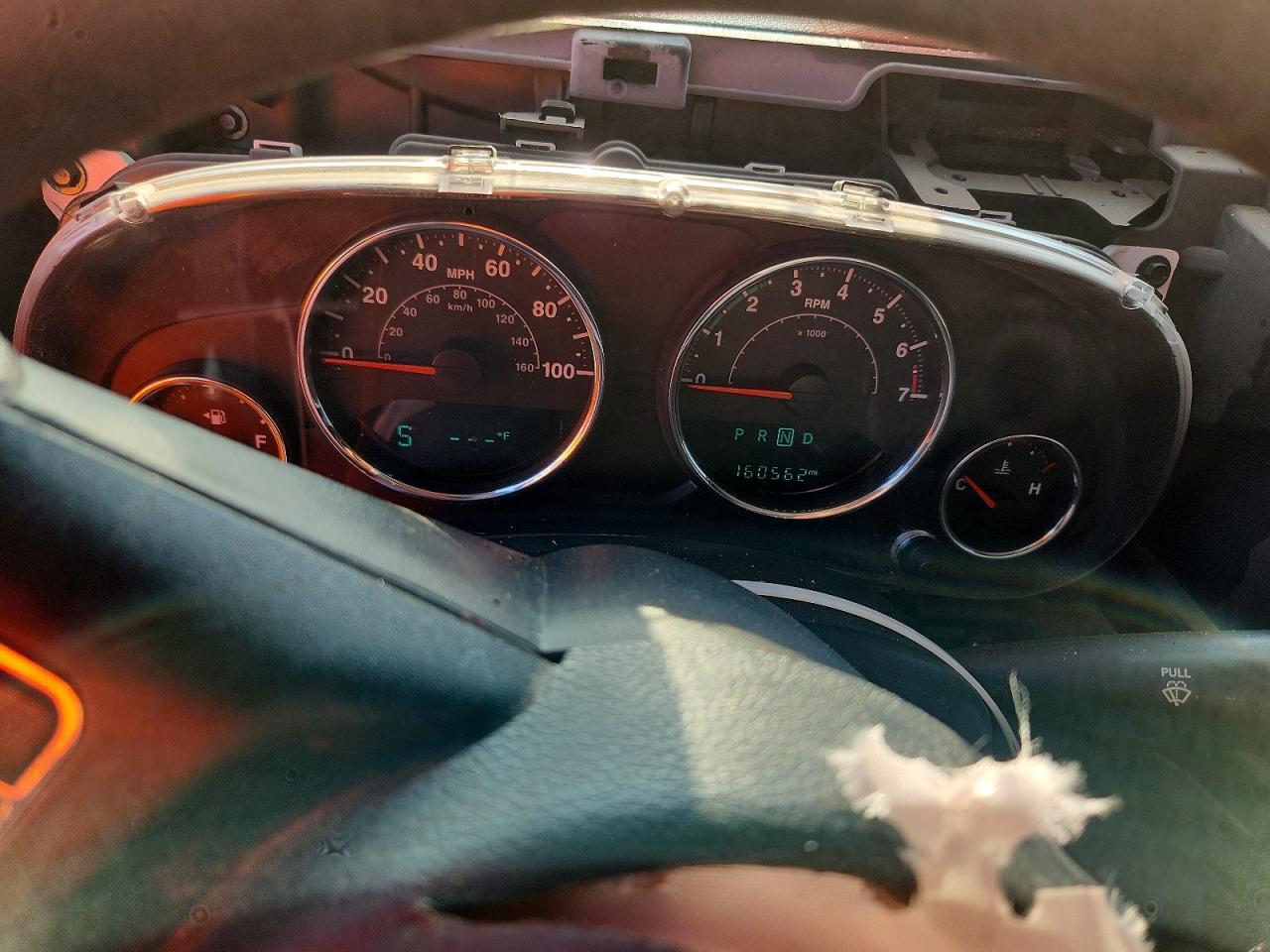 2016 Jeep Wrangler Sport - zdjęcie 9
