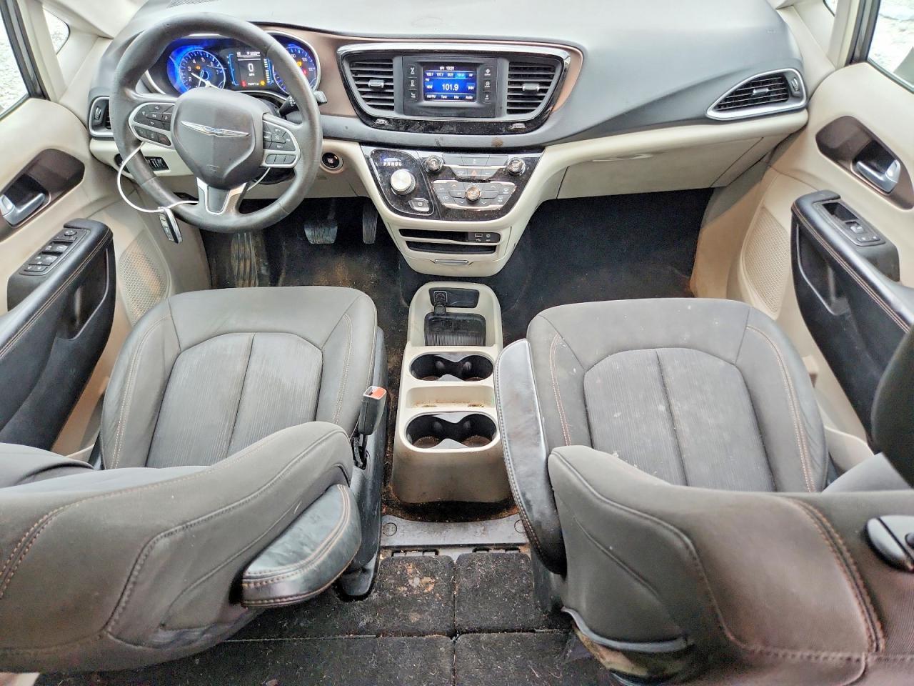 2017 Chrysler Pacifica Lx - zdjęcie 8