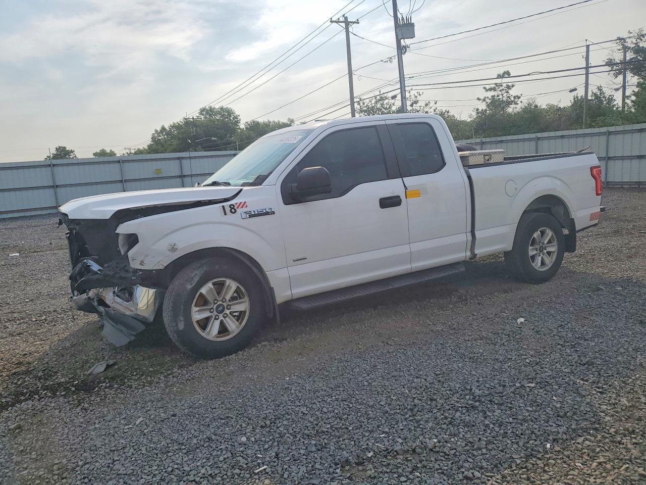 2015 Ford F150 Super Cab - zdjęcie główne