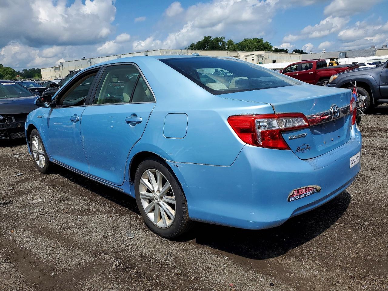2013 Toyota Camry Hybrid Xle - zdjęcie 2
