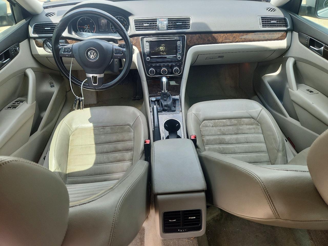 2015 Volkswagen Passat Sel - zdjęcie 8