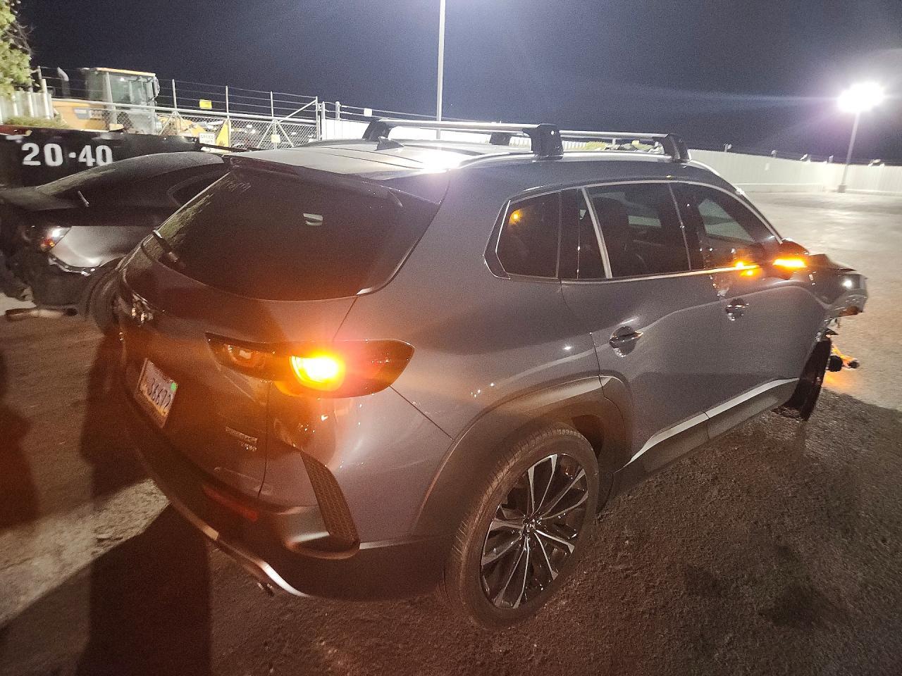 2025 Mazda Cx-50 Premium - zdjęcie 3