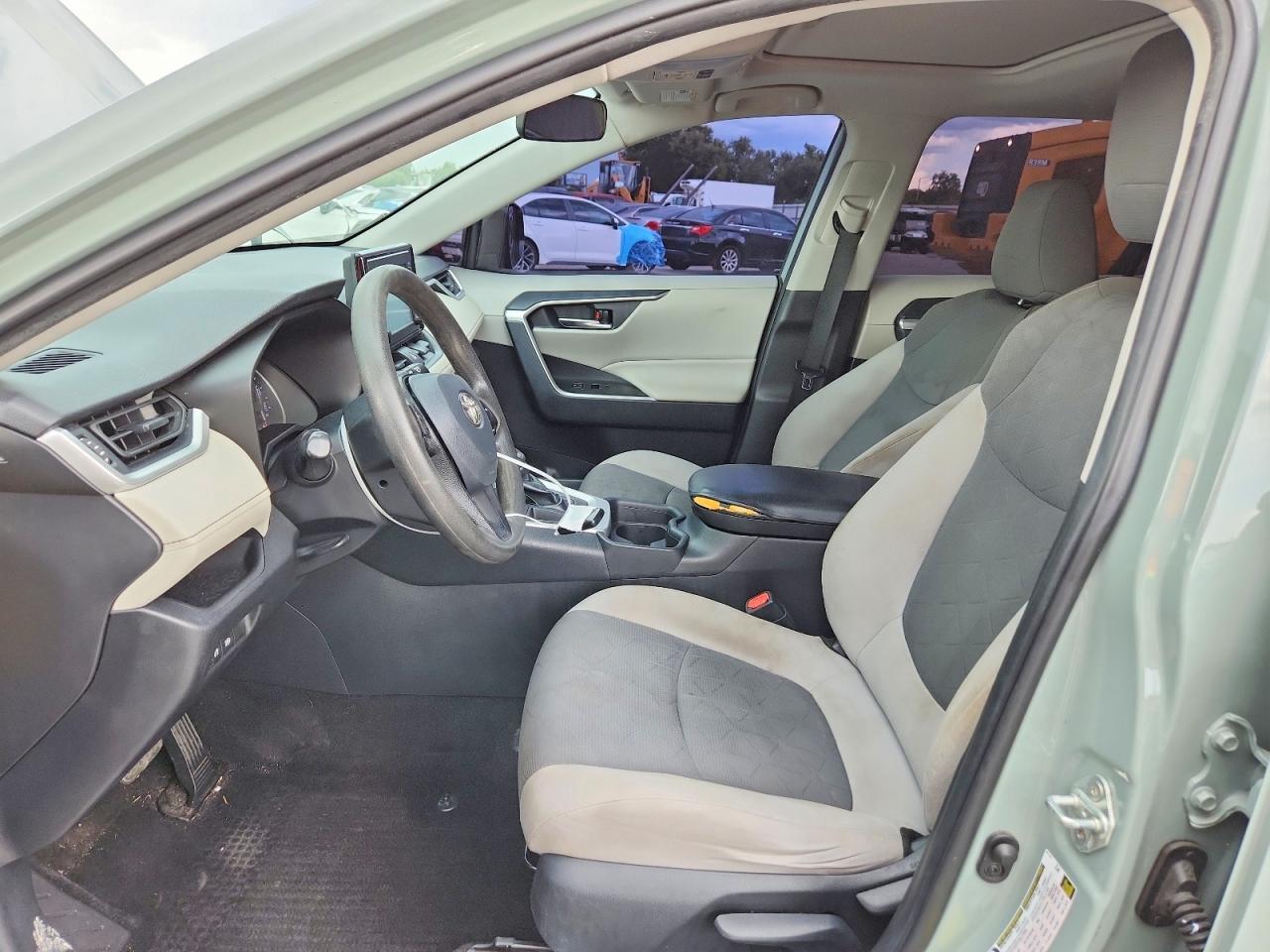 2019 Toyota Rav4 Xle - zdjęcie 7