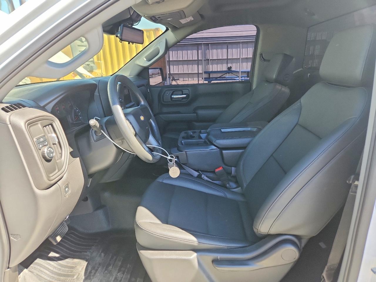 2025 Chevrolet Silverado C1500 High Country - zdjęcie 7