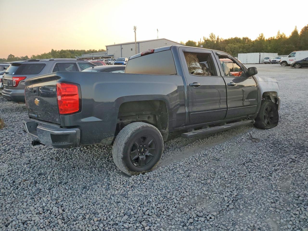 2018 Chevrolet Silverado C1500 Lt - zdjęcie 3