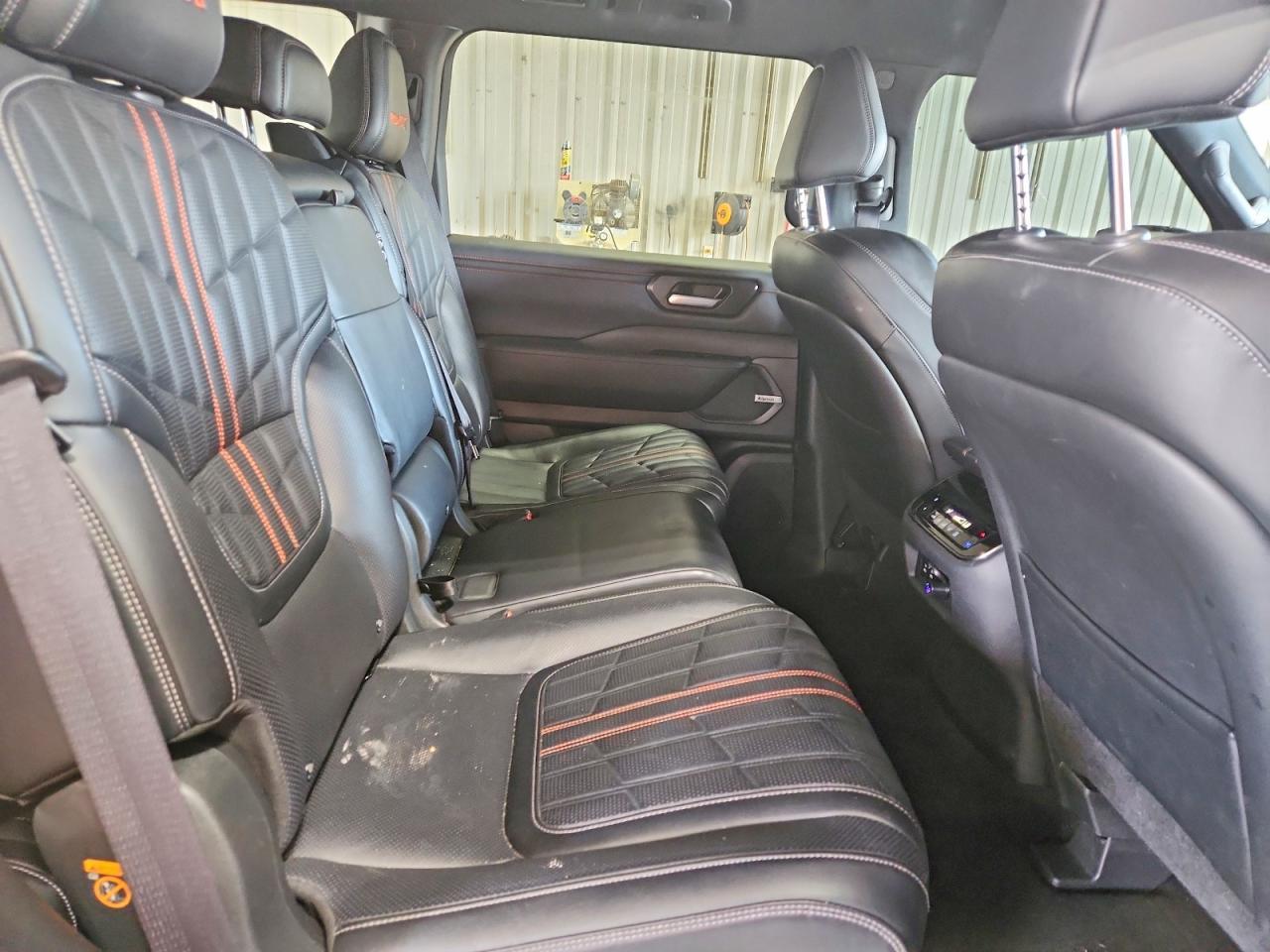 2025 Nissan Armada Pro-4X - zdjęcie 10