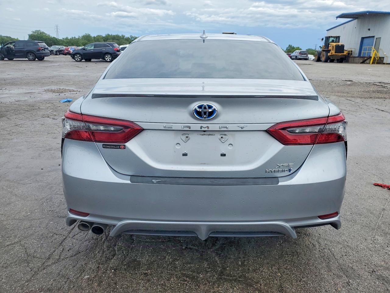 2024 Toyota Camry Xse - zdjęcie 6