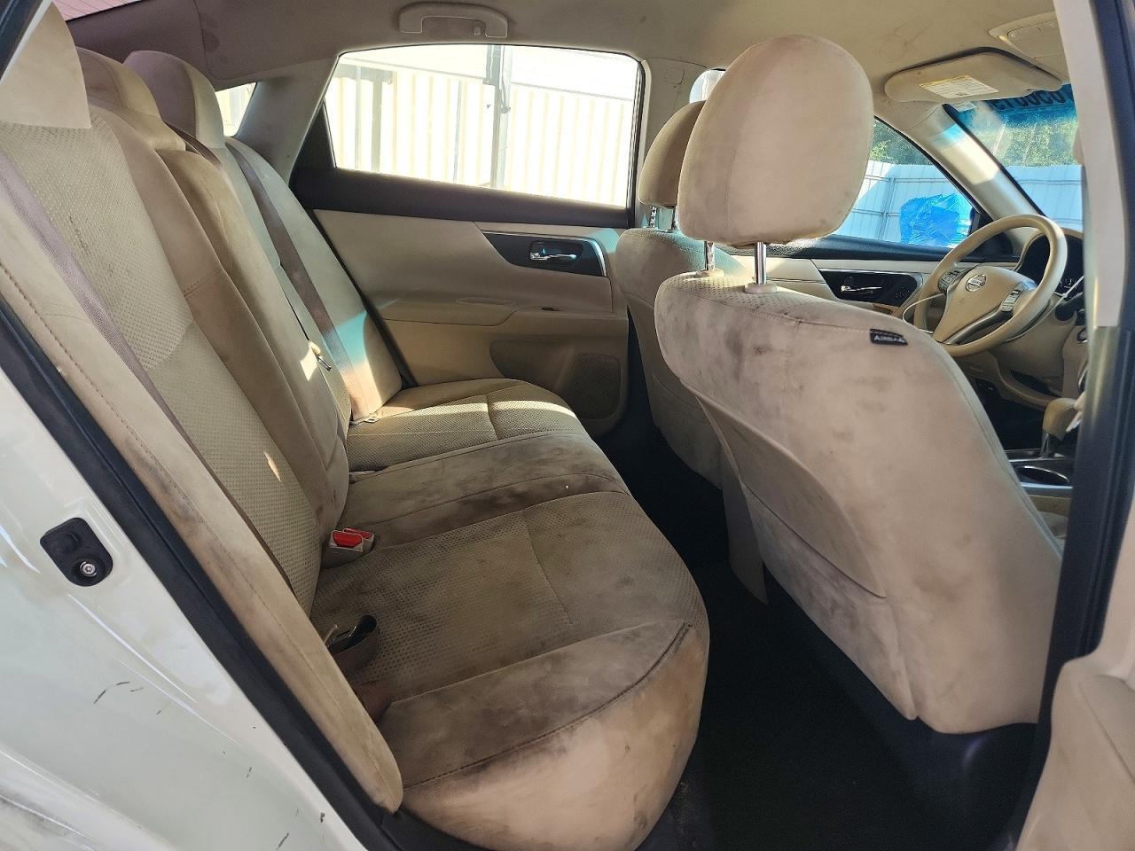 2015 Nissan Altima 2.5 S - zdjęcie 10