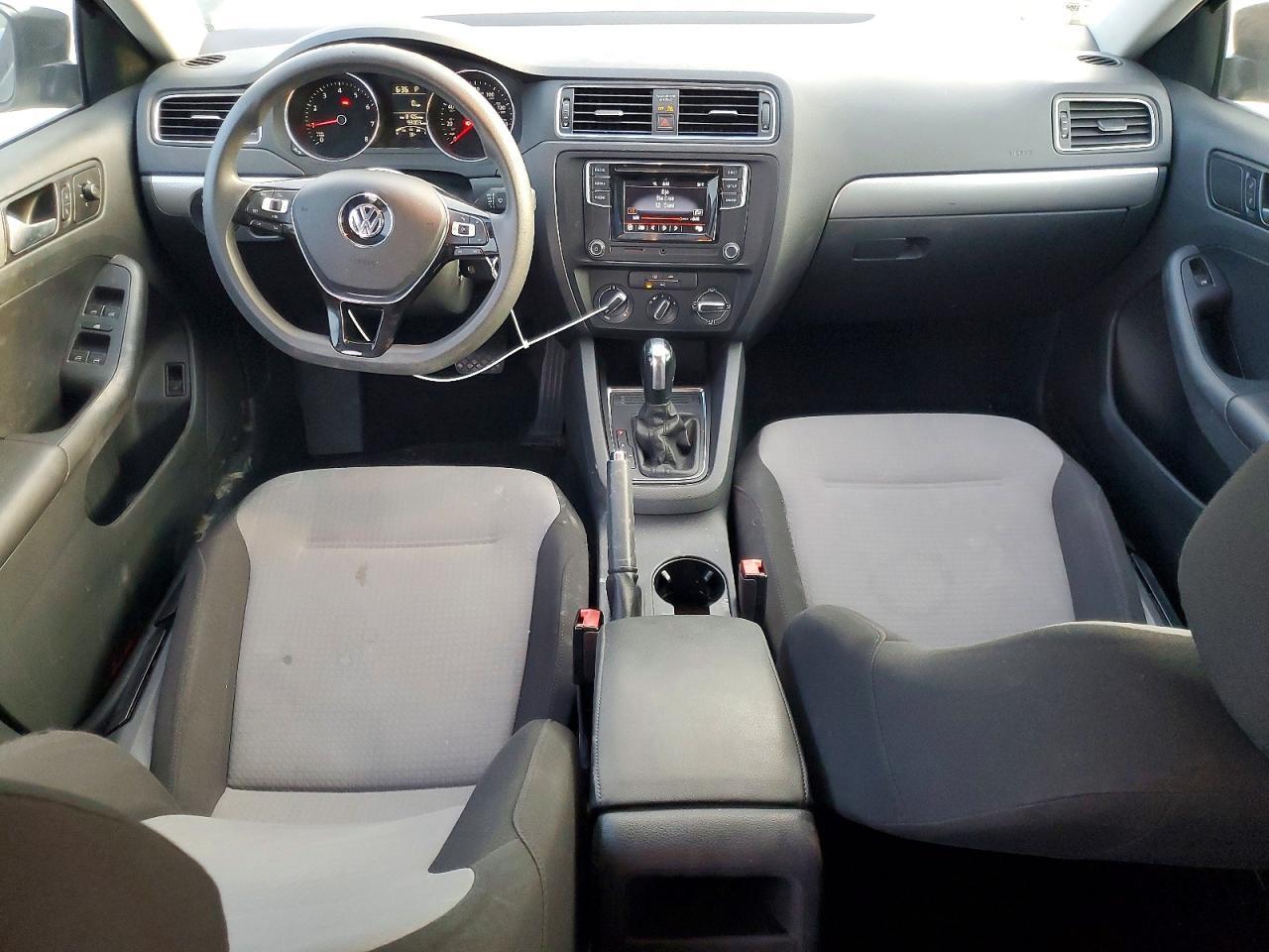 2017 Volkswagen Jetta S - zdjęcie 8