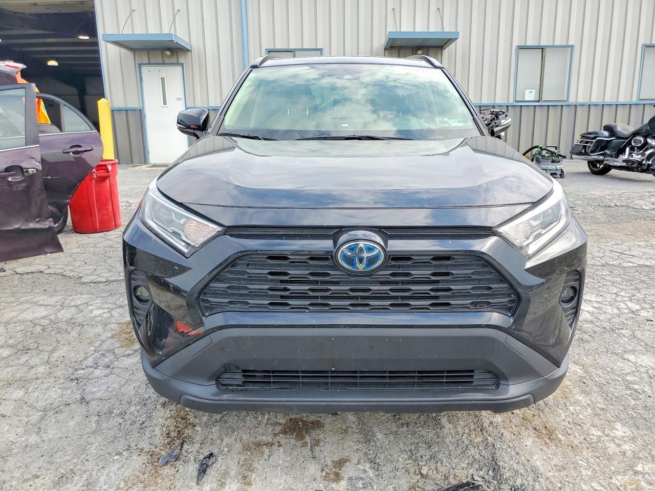 2020 Toyota Rav4 Hybrid Xle - zdjęcie 5