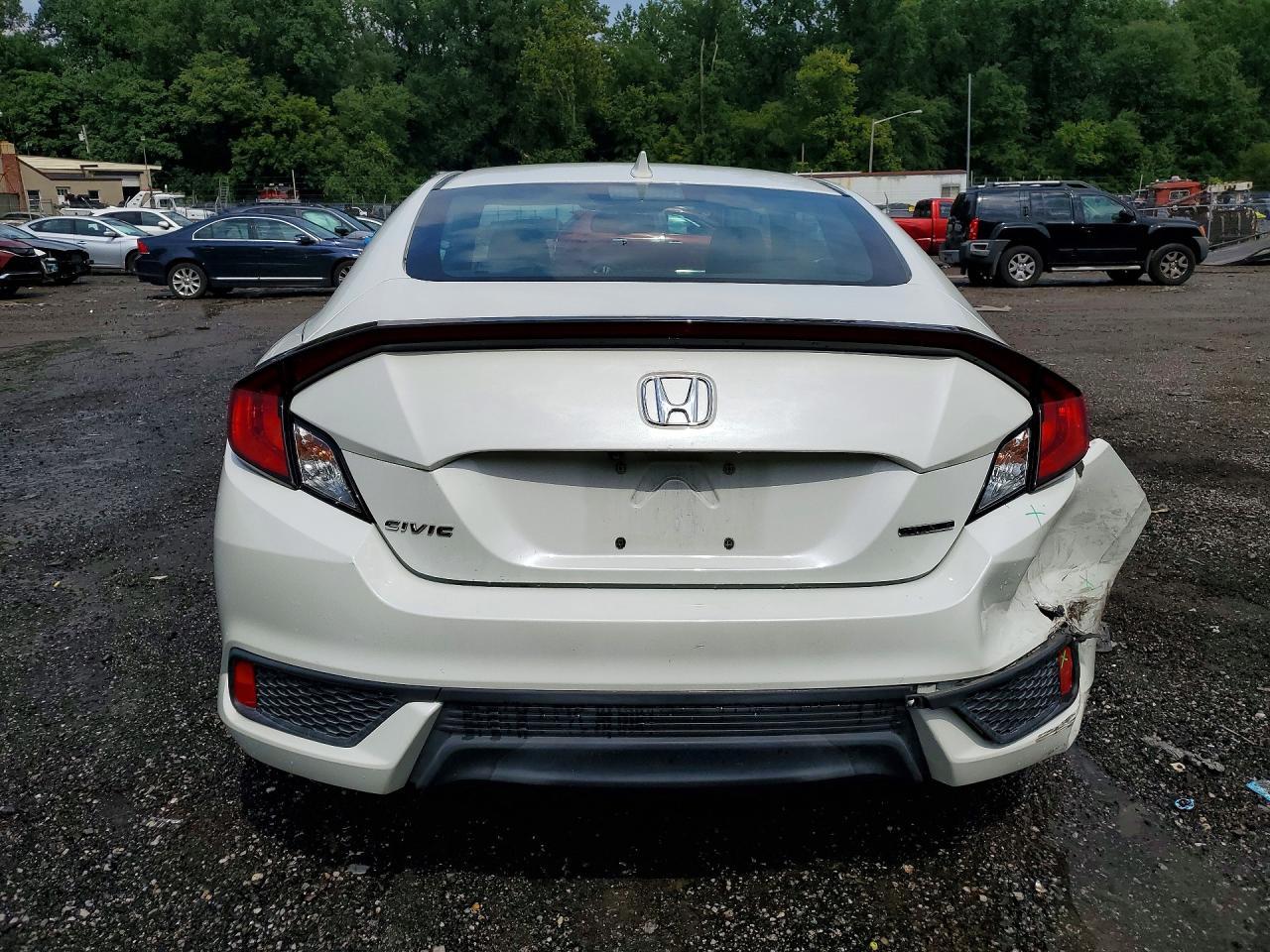 2017 Honda Civic Touring - zdjęcie 6