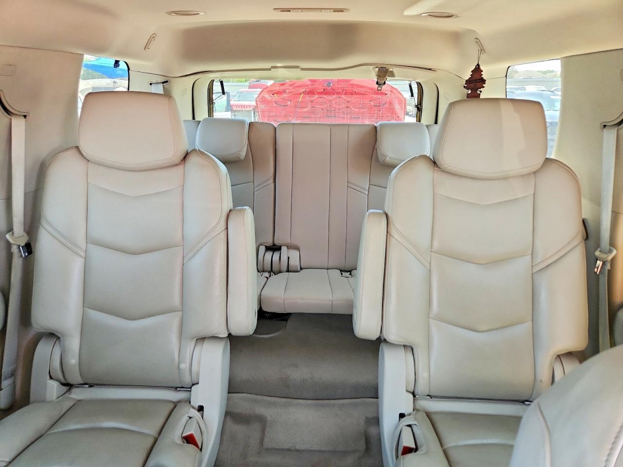2017 Cadillac Escalade Premium Luxury - zdjęcie 10