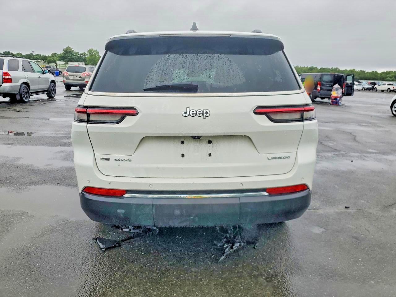 2021 Jeep Grand Cherokee L Laredo - zdjęcie 6