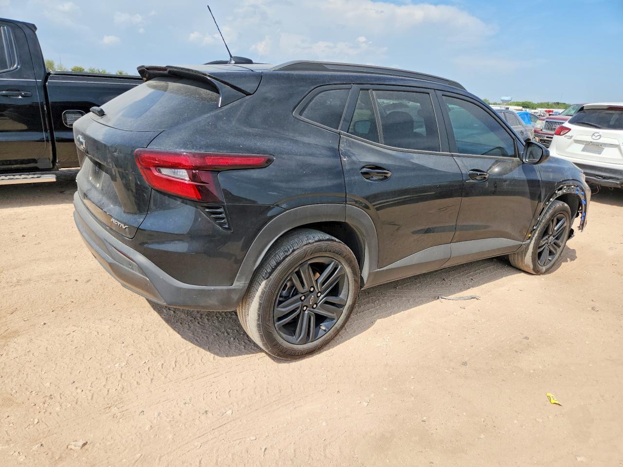 2025 Chevrolet Trax Activ - zdjęcie 3