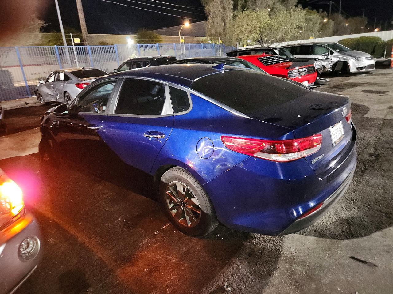 2018 Kia Optima Lx - zdjęcie 2