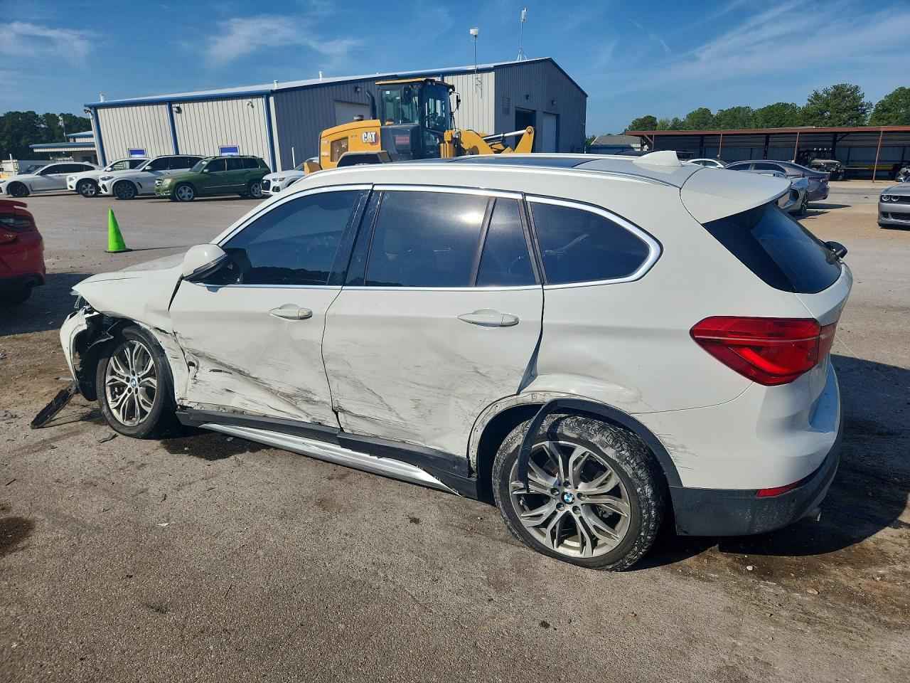 2017 BMW X1 xDrive28I - zdjęcie 2