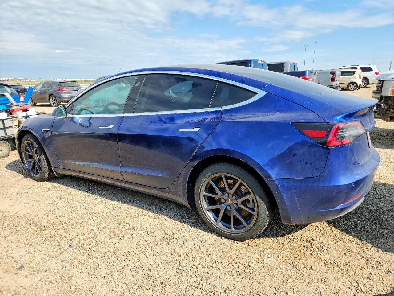 2020 Tesla Model 3 - zdjęcie 2
