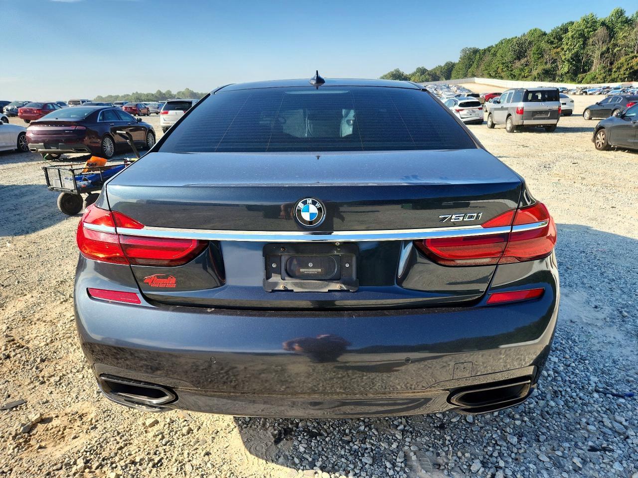 2017 BMW Seria 7 B7 - zdjęcie 6